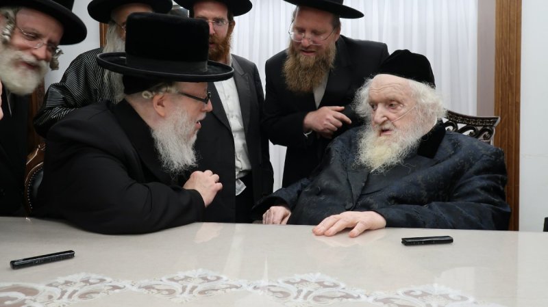 באדיבות המצלם