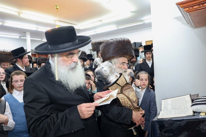 באדיבות המצלם