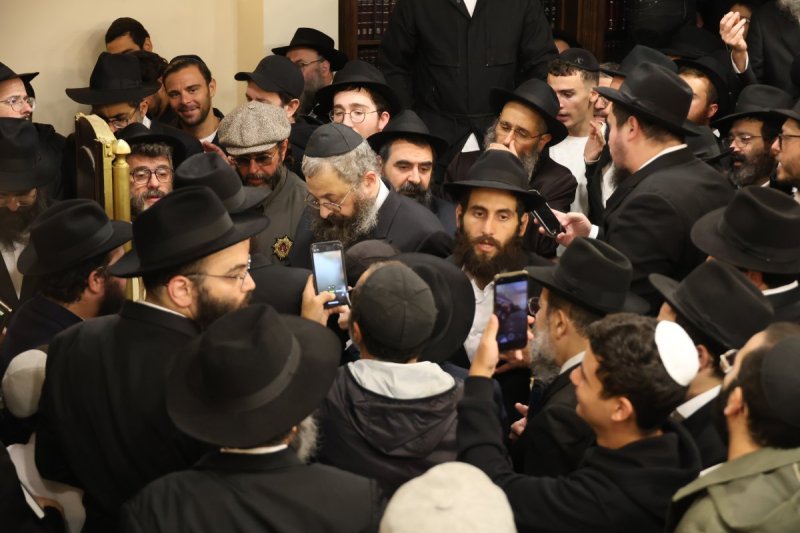 מרדכי לובעצקי