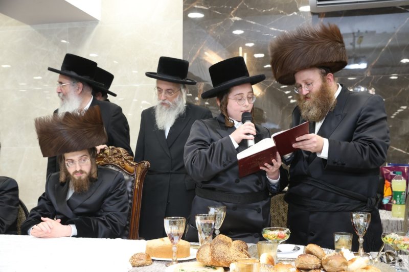 באדיבות המצלם
