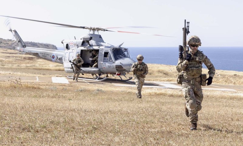 הזעם בבריטניה והפרסה המהירה: טראמפ העליב את הלוחמים באפגניסטן - ונאלץ להתנצל