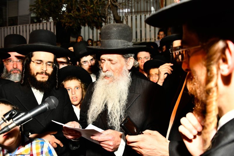 שוקי לרר