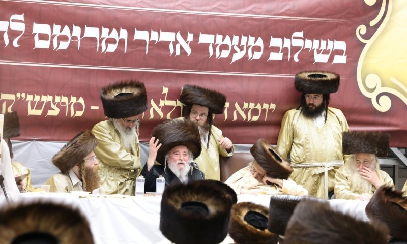 כך ציינו את הילולת מאיר עיני ישראל בעל ה'מתוק מדבש'