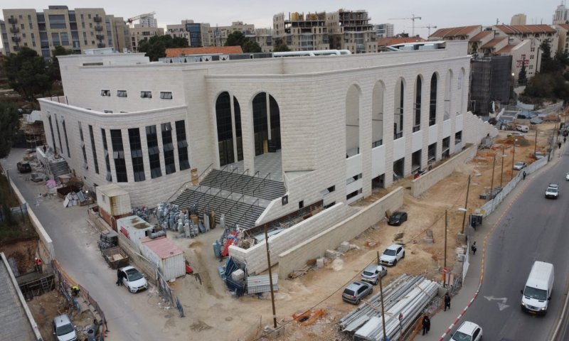 כך מכרו את בית המדרש הגדול של חסידות גור ב- 10 שקל