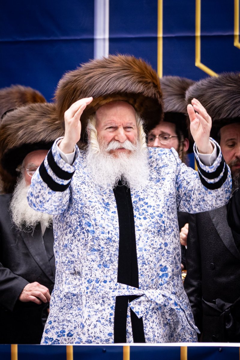 באדיבות המצלם
