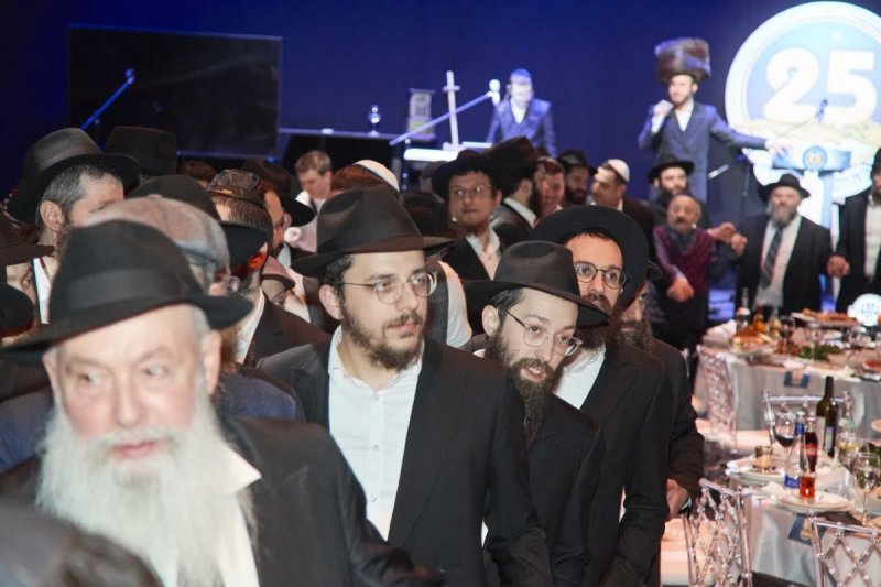 דמיטרי לובאייב