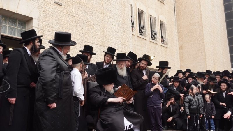 אנשיל בעק וא.מ.ש