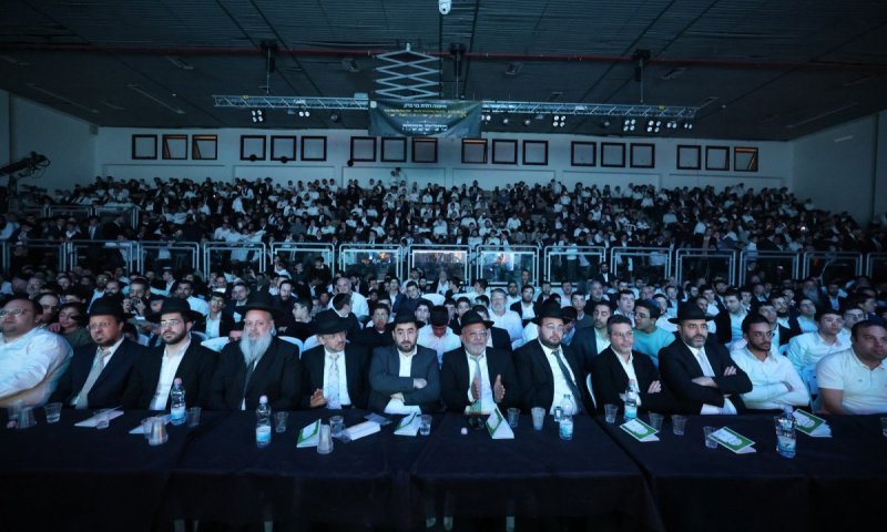 הבני ברקים התכנסו במוצאי שבת לערב שירה ופיוט מרכזי