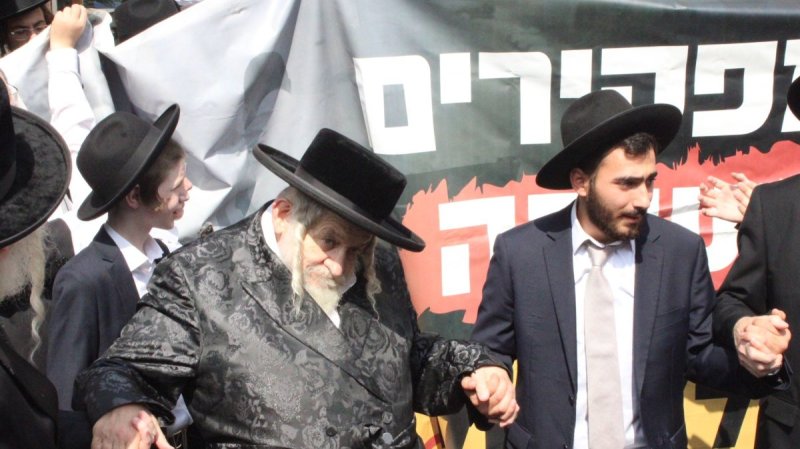 באדיבות המצלם