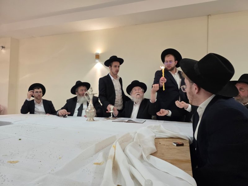 באדיבות המצלם