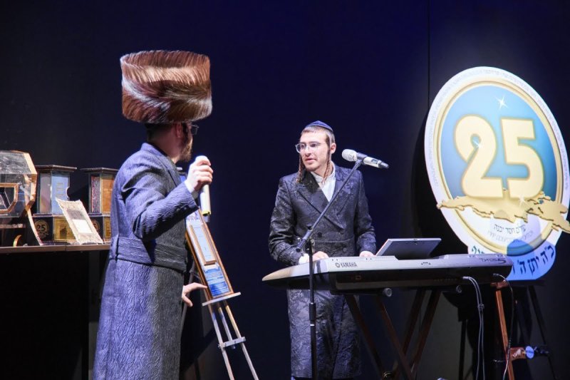 דמיטרי לובאייב