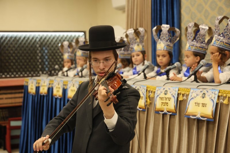 באדיבות המצלם