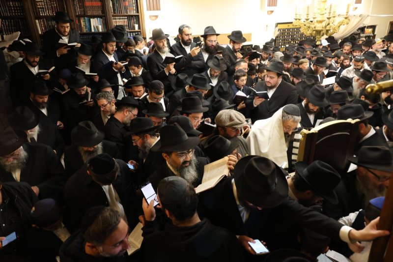 מרדכי לובעצקי