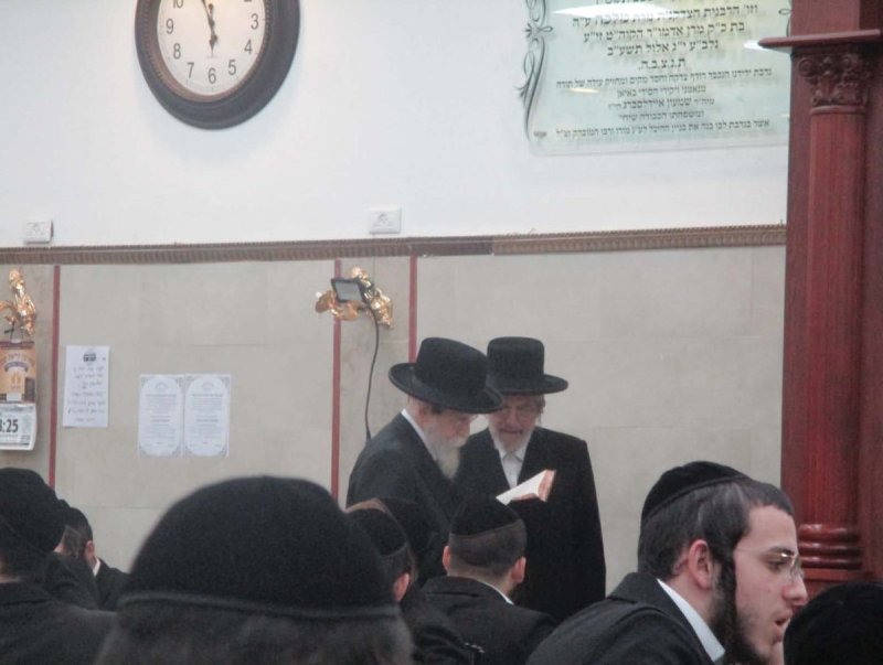 באדיבות המצלם