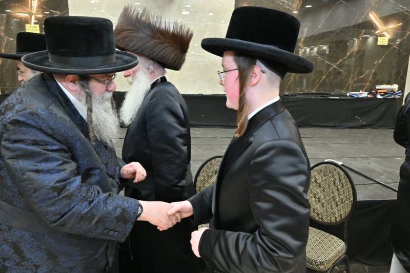 באדיבות המצלם