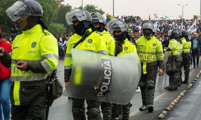 "נמלטנו מהמוות": נשיא קולומביה שרד ניסיון התנקשות של קרטלי הסמים