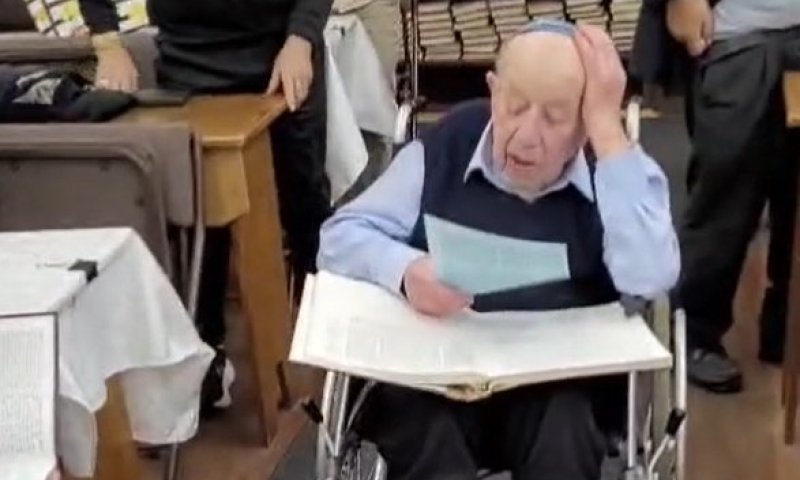 ערב פסח: ניצול שואה בן 105 בסיום מסכת בכורות