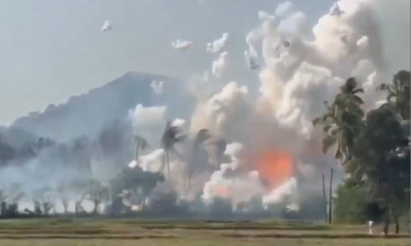 טרגדיה בהודו: עשרות הרוגים בפיצוץ עז במפעל זיקוקים