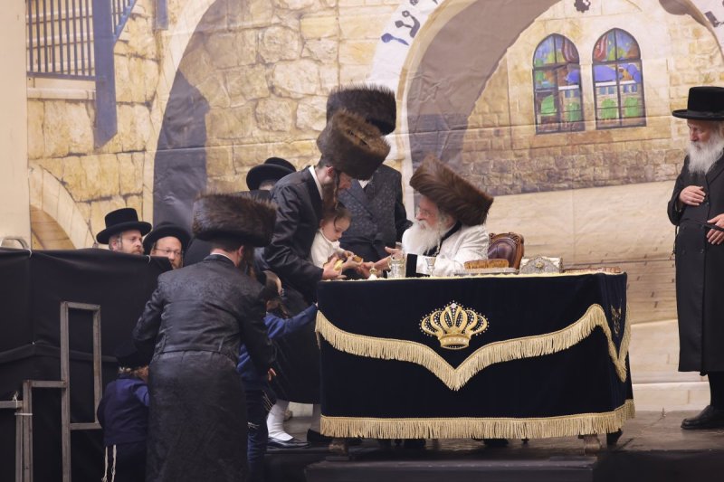 שימי פ.