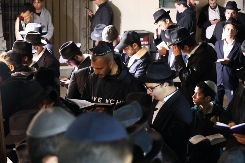 מרדכי לובעצקי