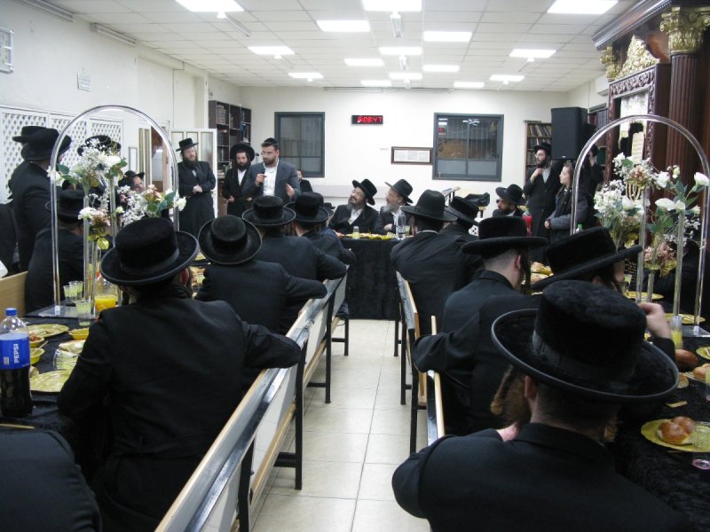 באדיבות המצלם