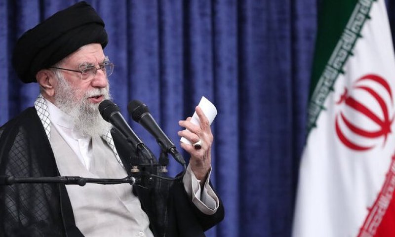 העושר שמאחורי השלטון: האימפריה הכלכלית של חמינאי