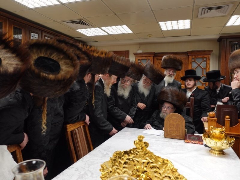 אנשיל בעק וא.מ.ש