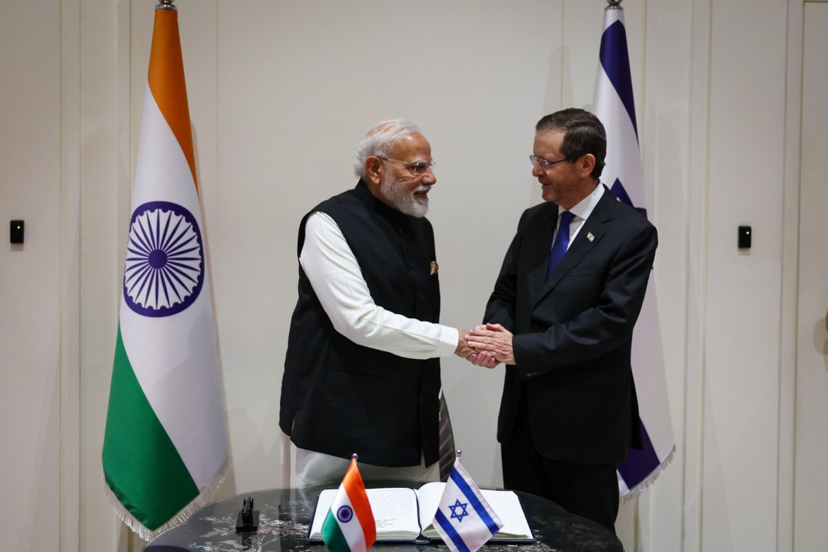 אורן בן חקון