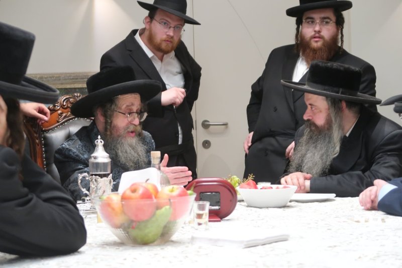 משה קאהן ומ.א. נוימן