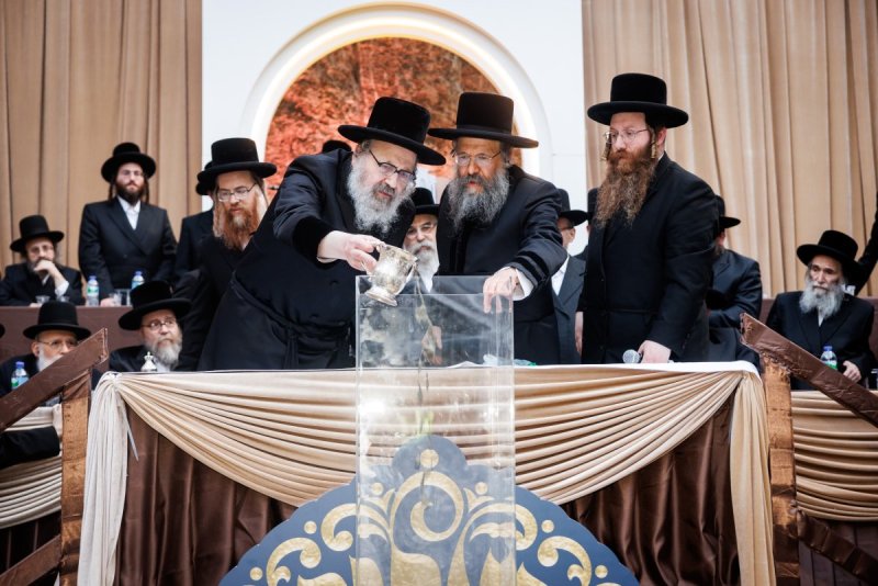אברומי בלום