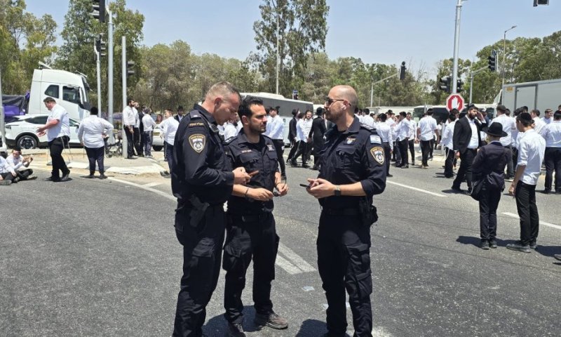 אברך עריק נעצר ליד אופקים; מפגינים חסמו את צומת גילת