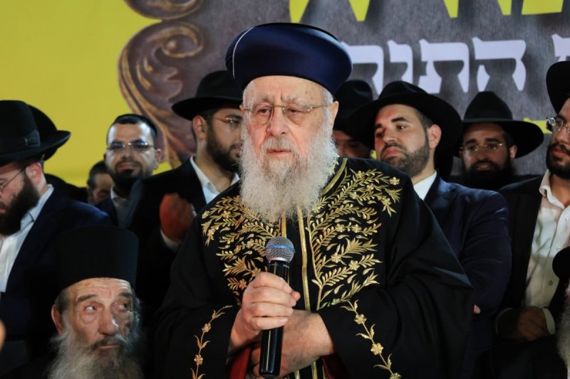אריאל סר