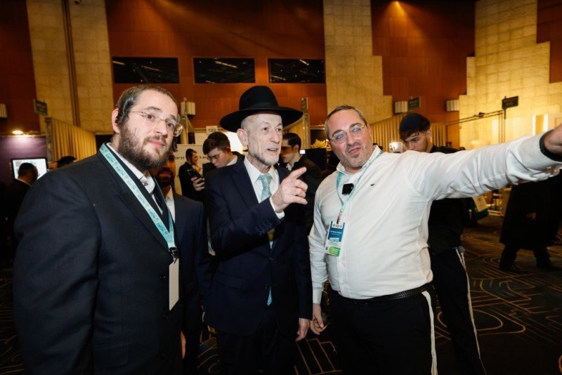 משה גולדשטיין ושמוליק קורלנסקי