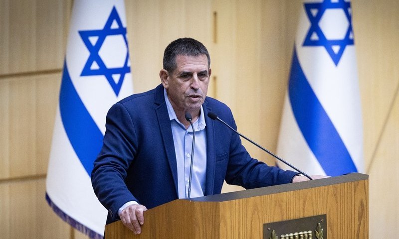 בדרך לרע"מ? סגלוביץ' הודיע ללפיד על פרישה מ'יש עתיד'
