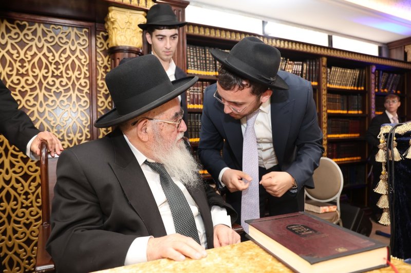נועם אליהו