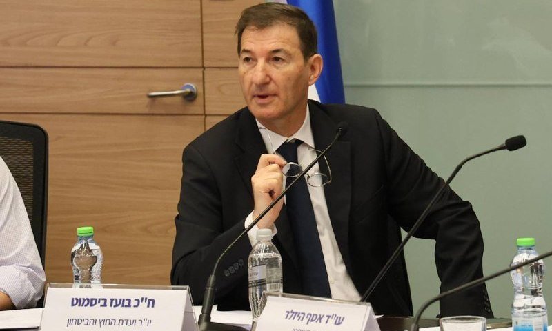 ביסמוט חוסם את נציגי היועמ"שית מלהציג את עמדתה בחוק הגיוס 