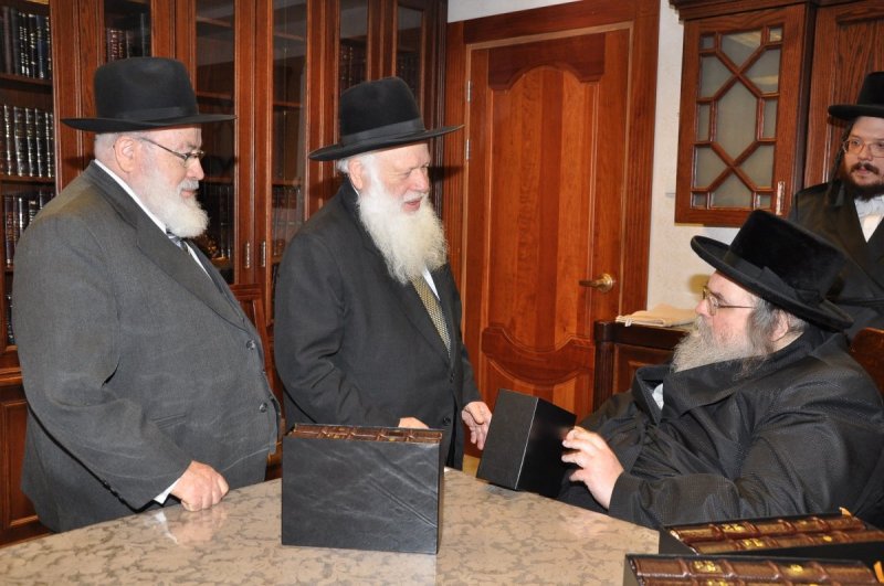 ארכיון הרב שוומנפלד