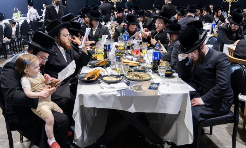 קנייני מסכת בהר יונה: בעלי הבתים של דושינסקיא נבחנו וחגגו בטבריה