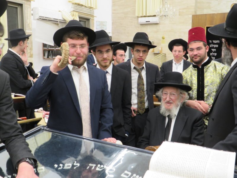 באדיבות המצלם