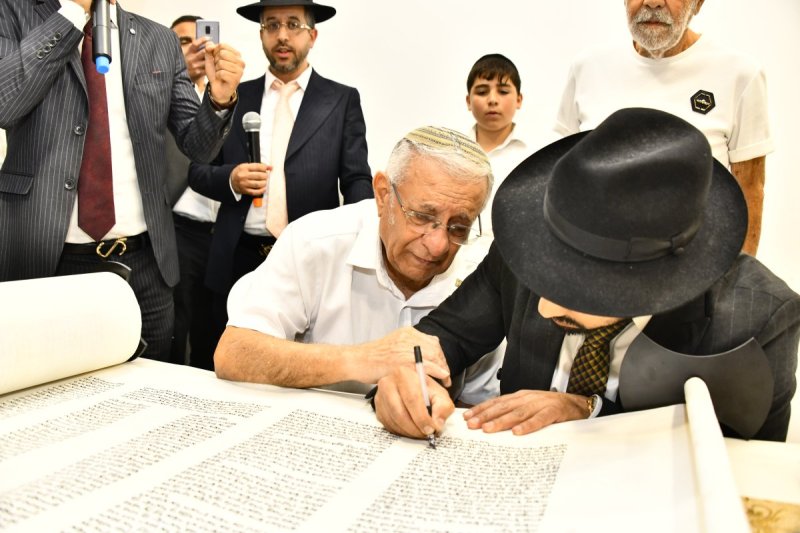 שוקי לרר