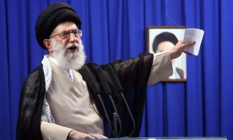 אחרי ההודעה על מותו: פוסט מסתורי בחשבון ה-X של חמינאי