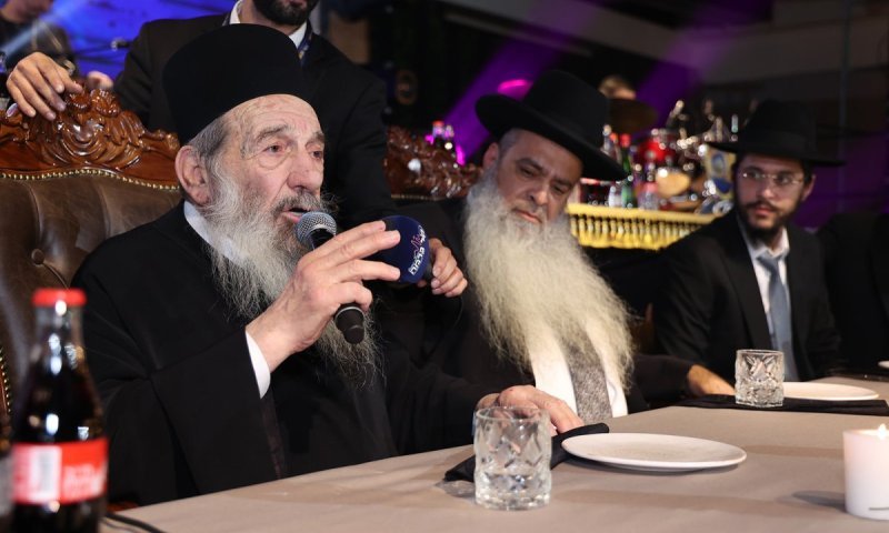 אלפים באירוע השנתי של מוסדות "קרבנו" בראשות הגאון רבי רפאל זר