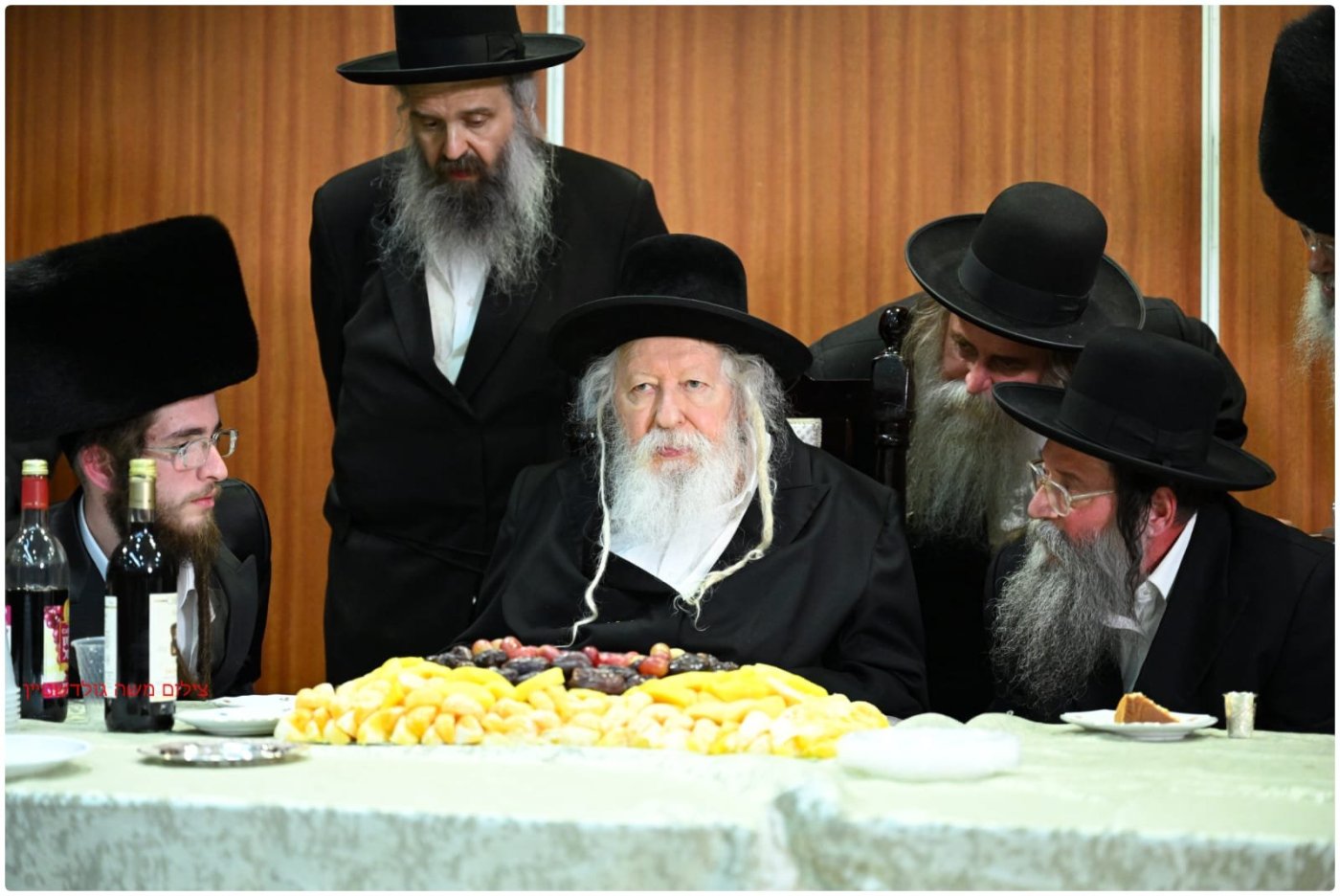 באדיבות המצלם