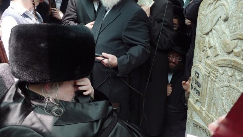 אנשיל בעק וא.מ.ש