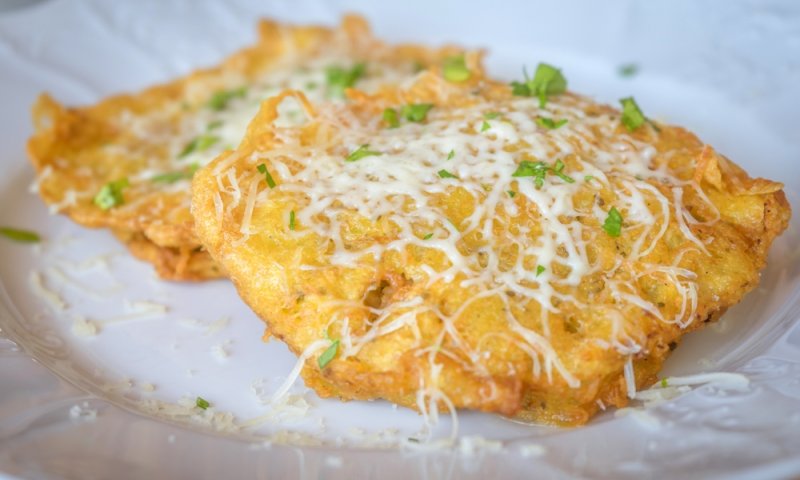 יאמי: לביבות גבינה צהובה על בסיס שמנת