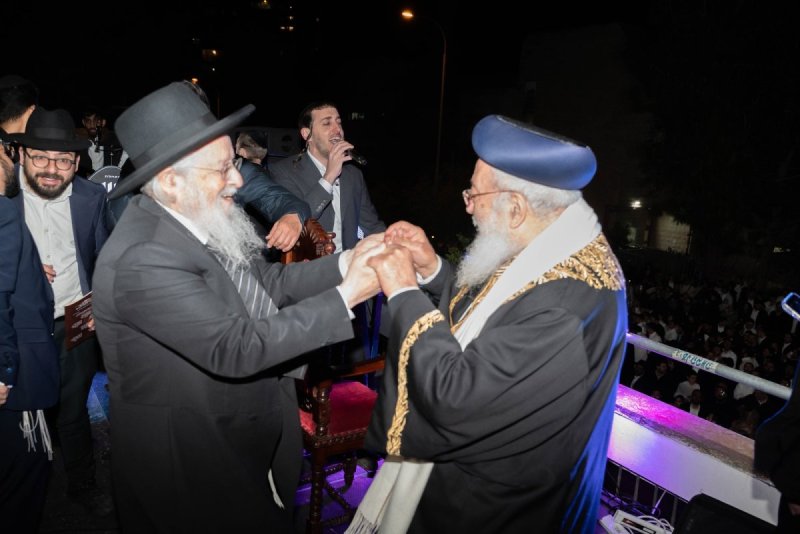 באדיבות המצלם
