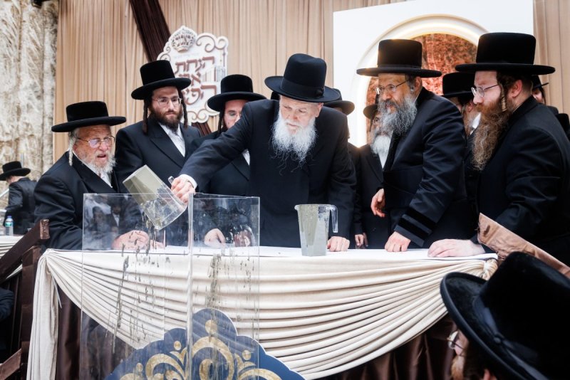 אברומי בלום