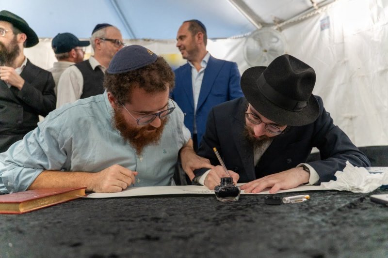 מענדי מור יוסף