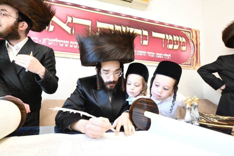 אנשיל בעק