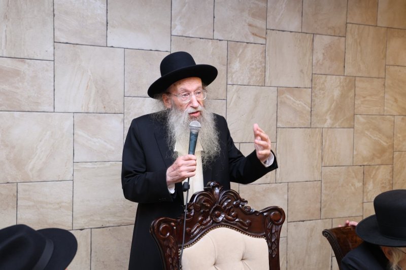 שמוליק קורלנסקי